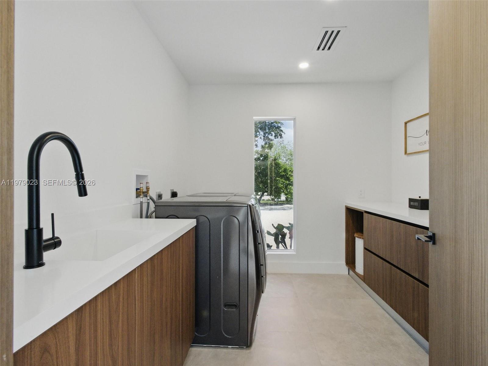 ROLLING OAKS ESTATES - Residential