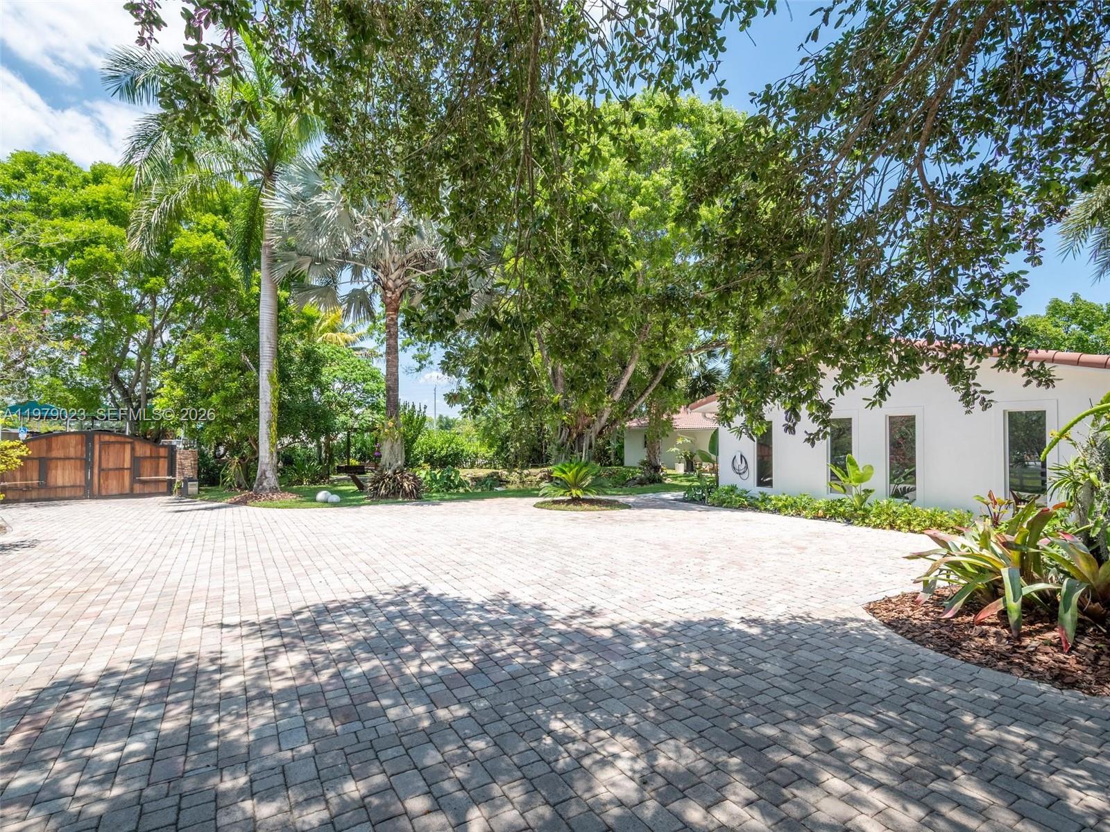 ROLLING OAKS ESTATES - Residential