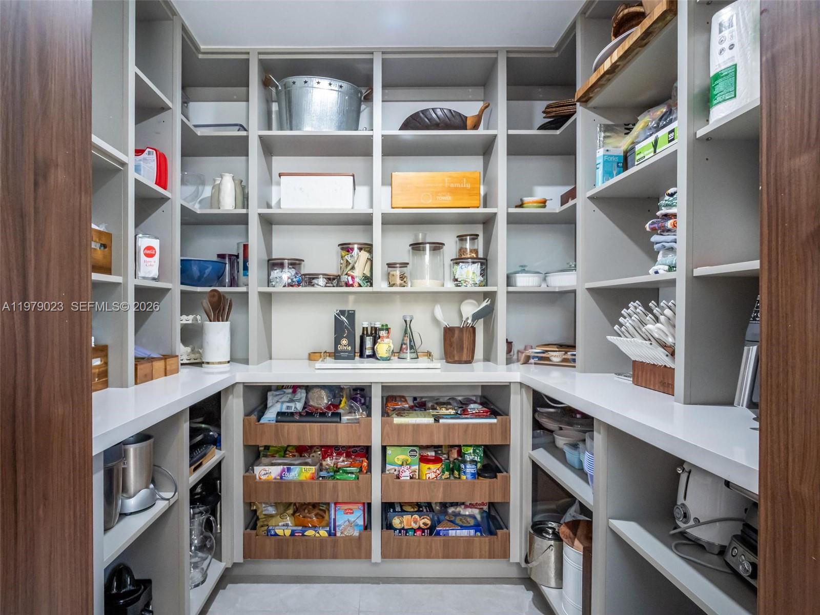 ROLLING OAKS ESTATES - Residential