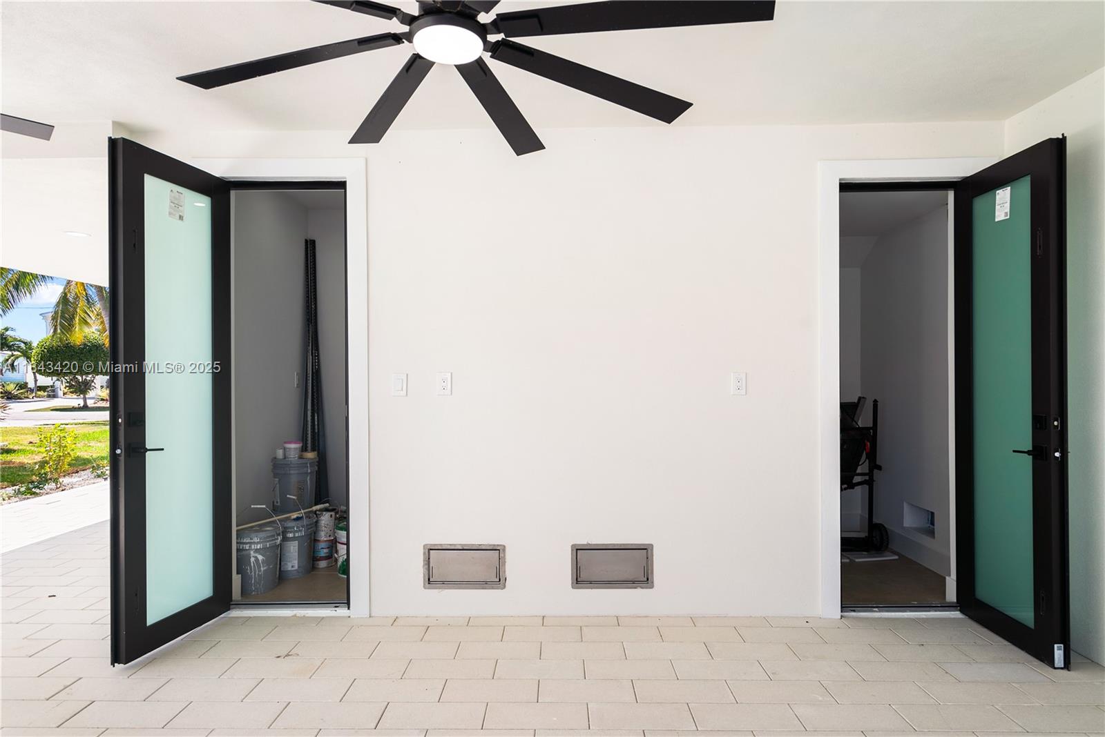 THE HARBORAGE - Residential