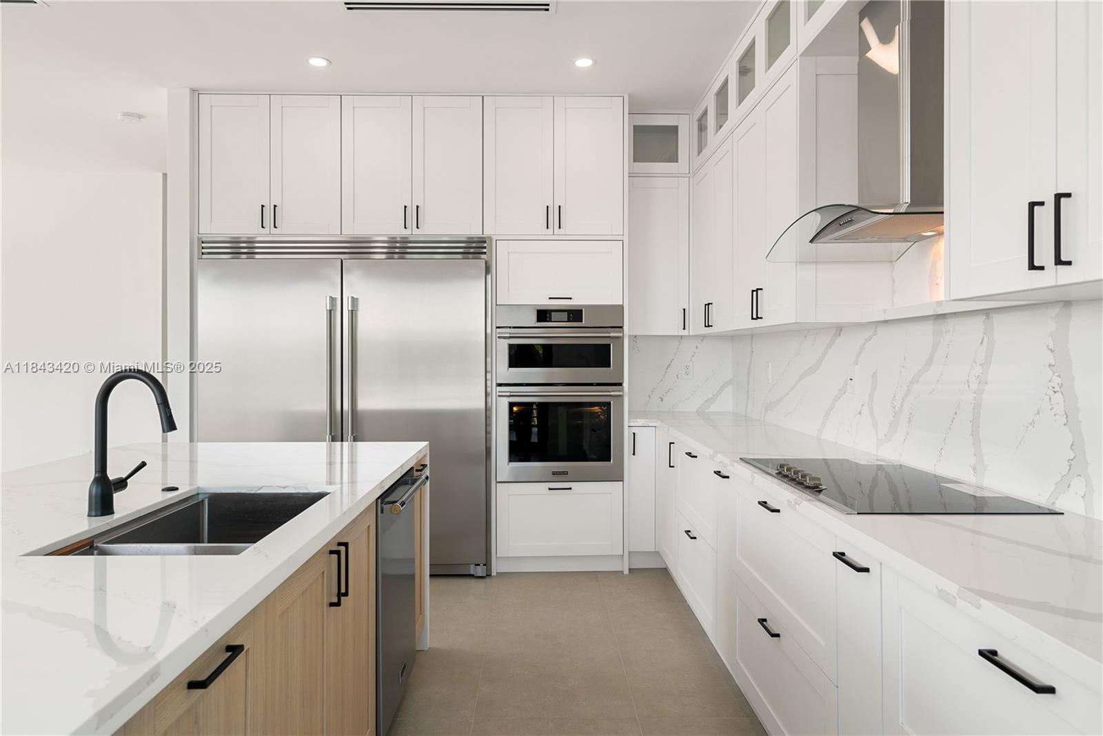 THE HARBORAGE - Residential