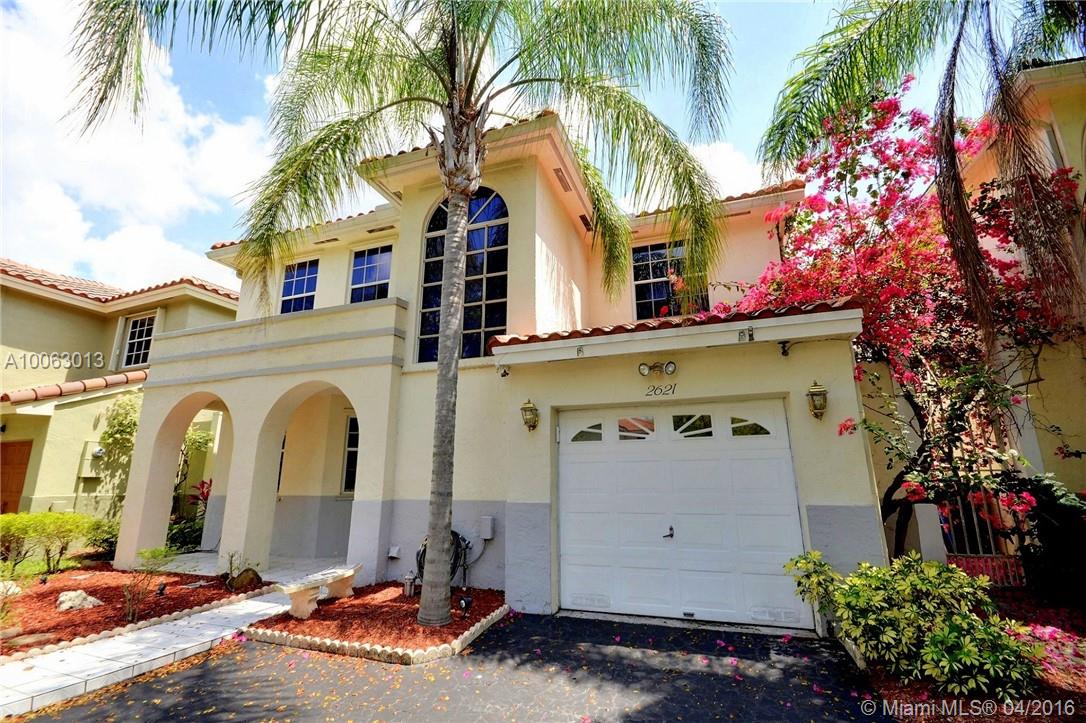 Embassy Lakes TRELLISES - Residential