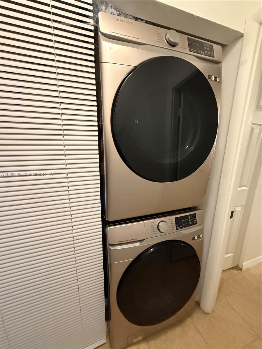 NOVA VILLAS CONDOMINIUM 3 - Residential