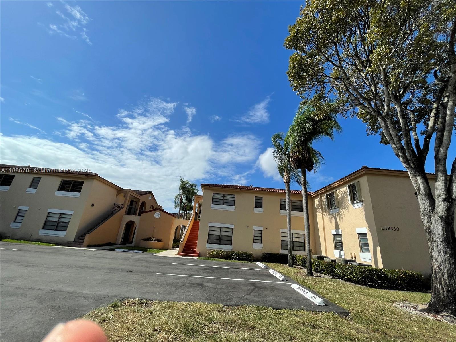 MOORS POINTE CONDO - Residential