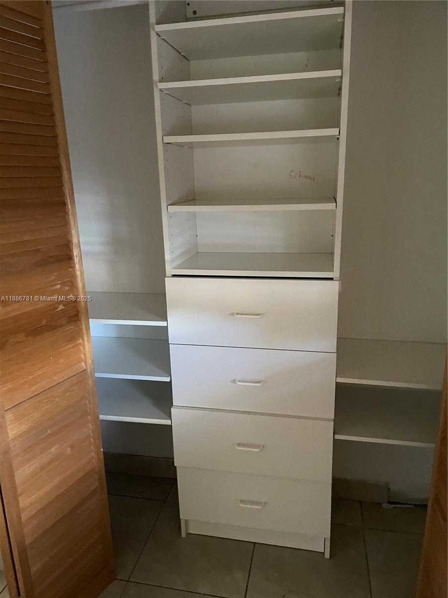 MOORS POINTE CONDO - Residential