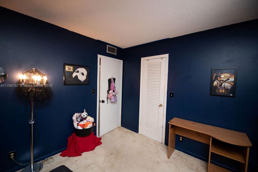 MEADOWBROOK TOWERS CONDO - Residential