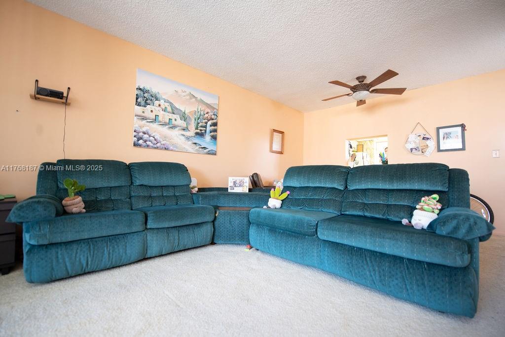 301 NE 14th Ave 607