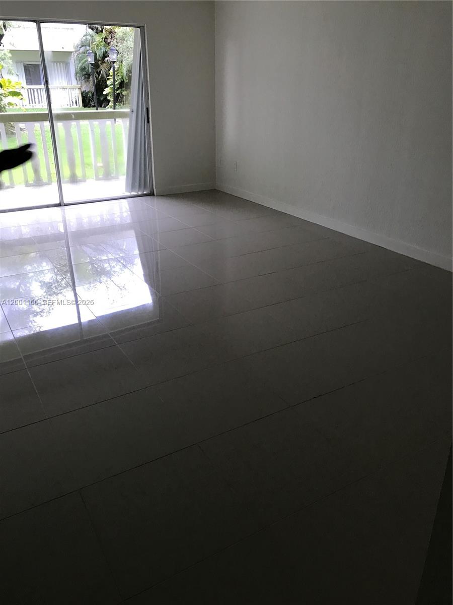 OLA CONDO - Residential