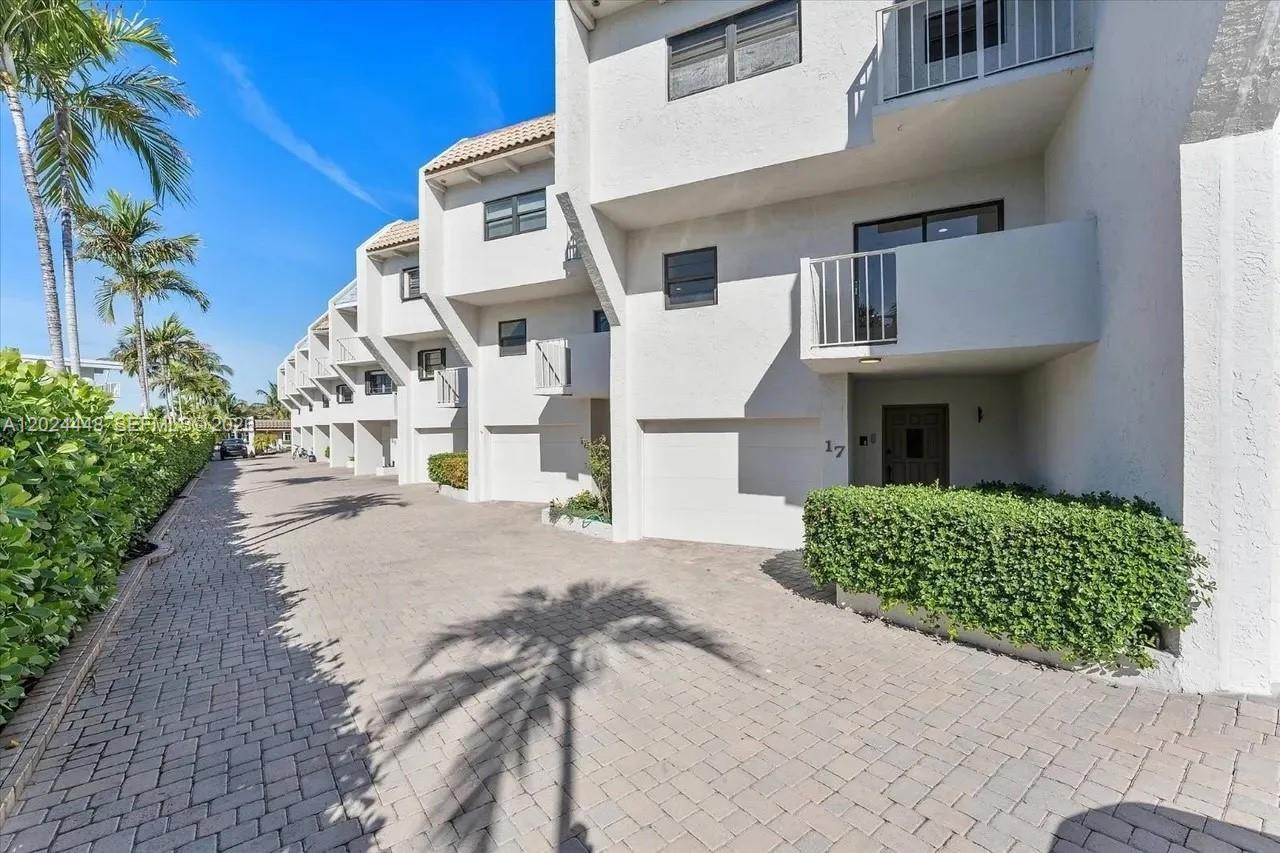 OCEAN VISTA CONDO - Residential Lease