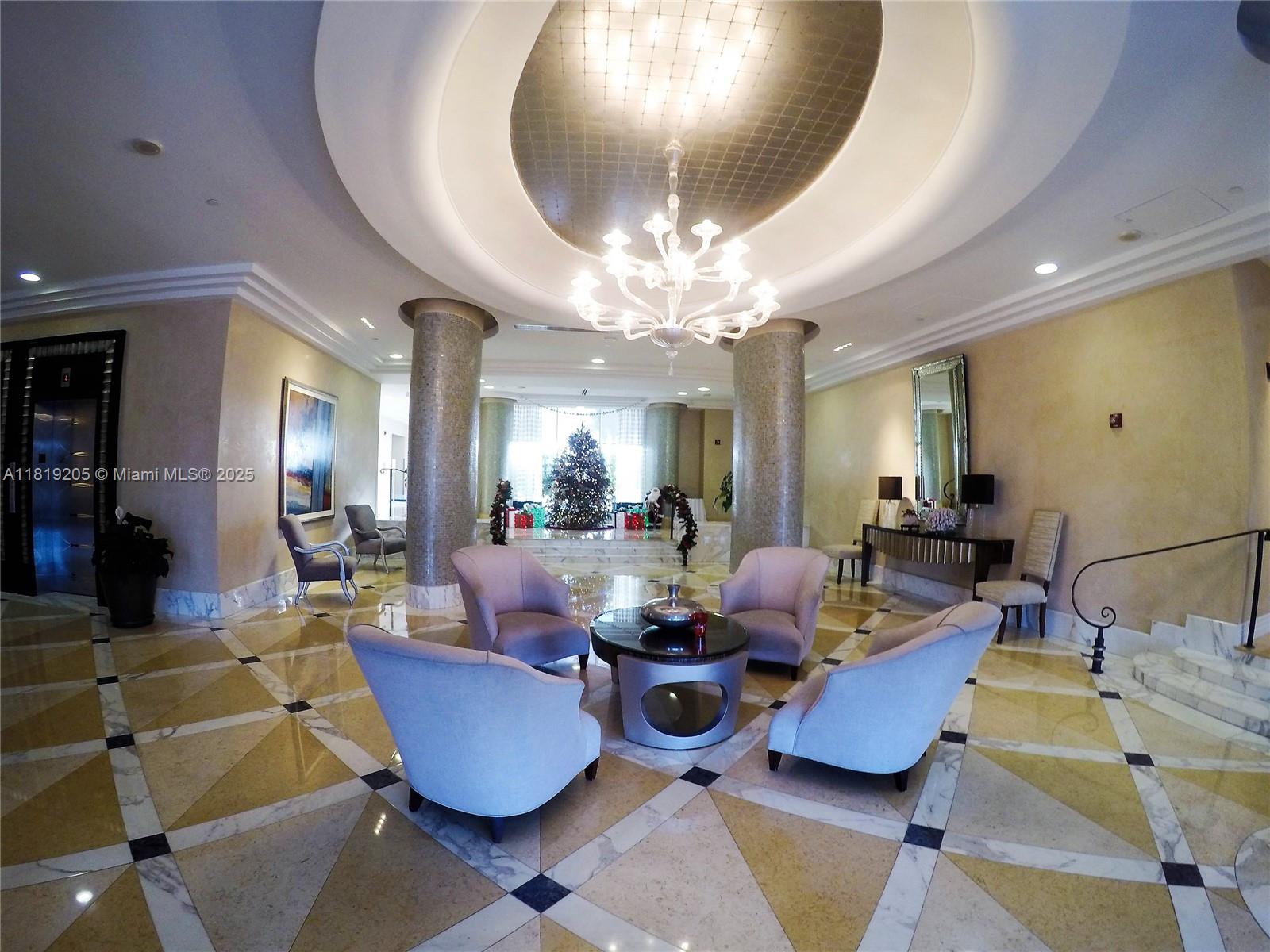 THE COLLINS CONDO - Residential Lease