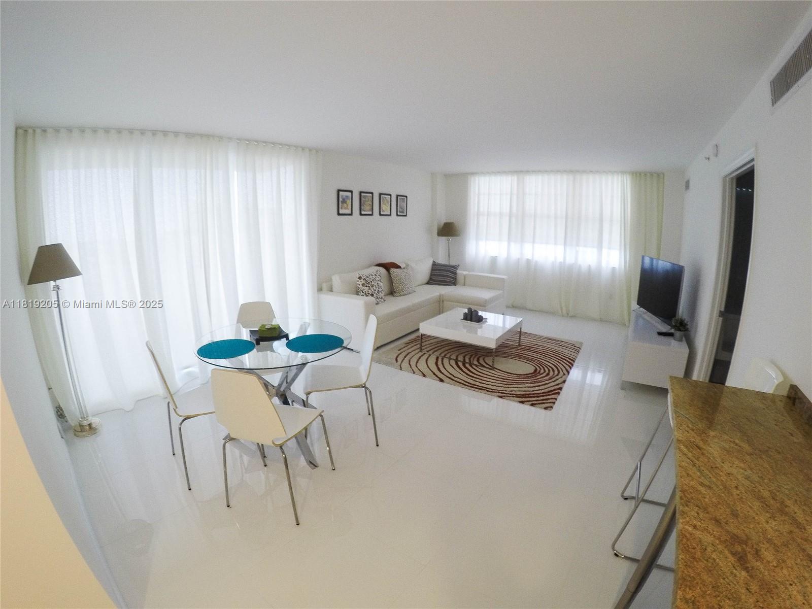 THE COLLINS CONDO - Residential Lease