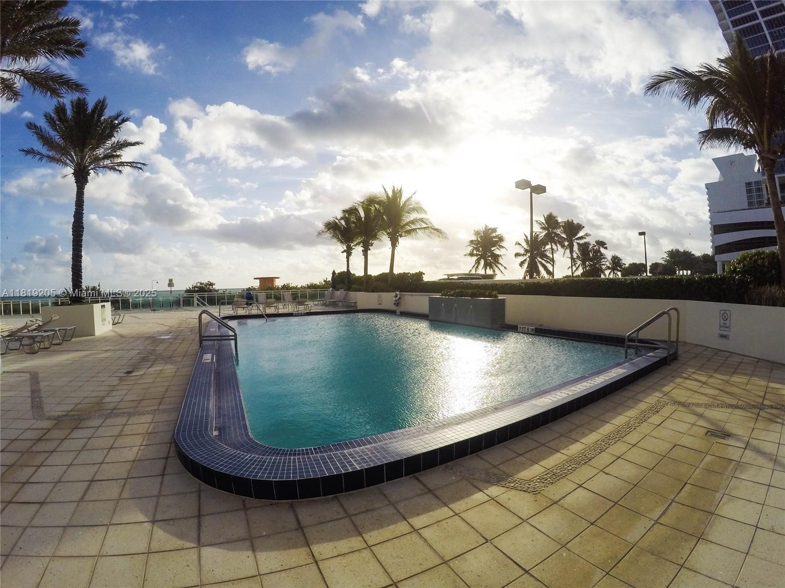 THE COLLINS CONDO - Residential Lease