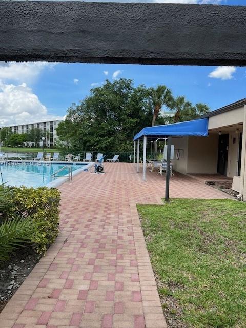CYPRESS BEND CONDOMINIUM - Residential Lease