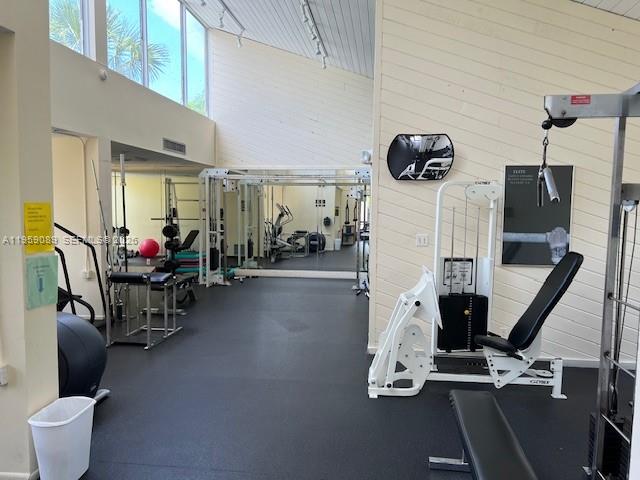 CYPRESS BEND CONDOMINIUM - Residential Lease