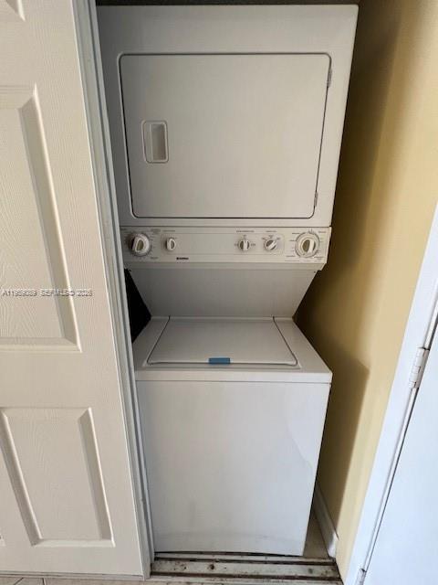 CYPRESS BEND CONDOMINIUM - Residential Lease