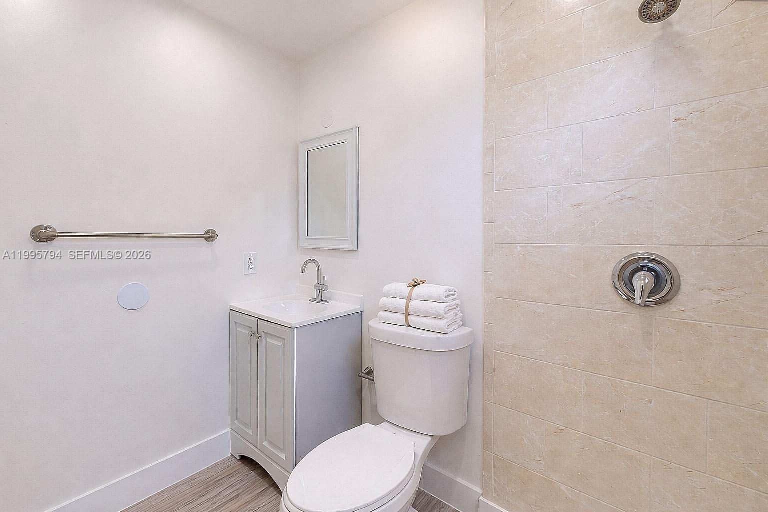 RIVERSIDE FARMS - Residential Lease