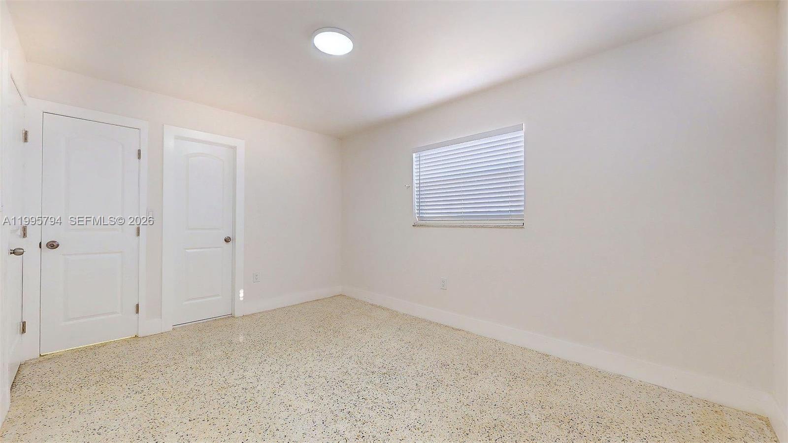 RIVERSIDE FARMS - Residential Lease