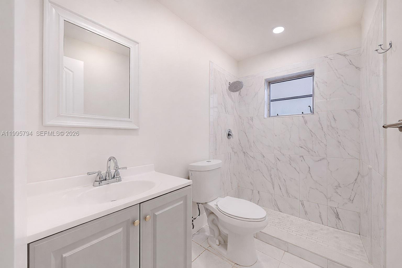 RIVERSIDE FARMS - Residential Lease