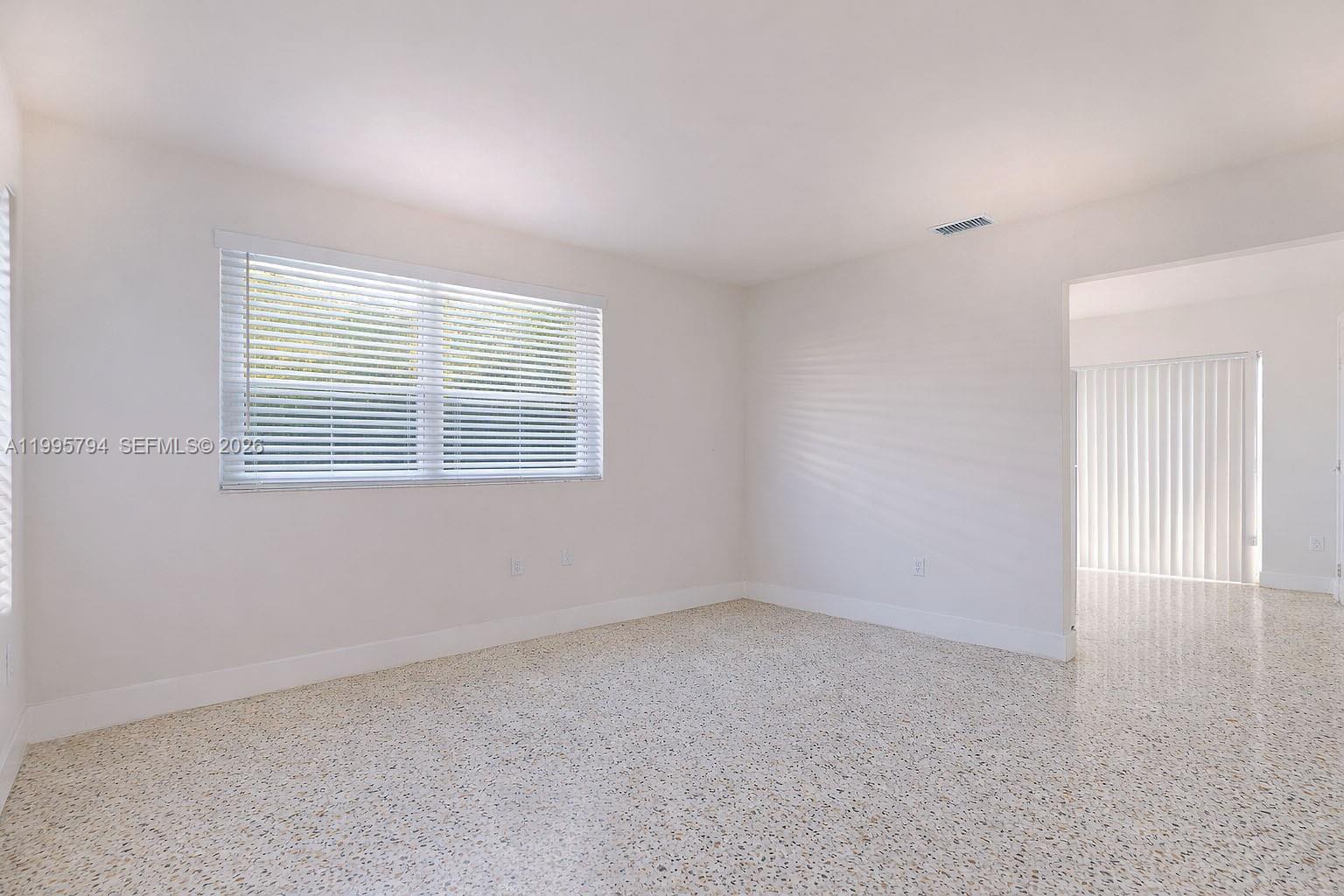 RIVERSIDE FARMS - Residential Lease