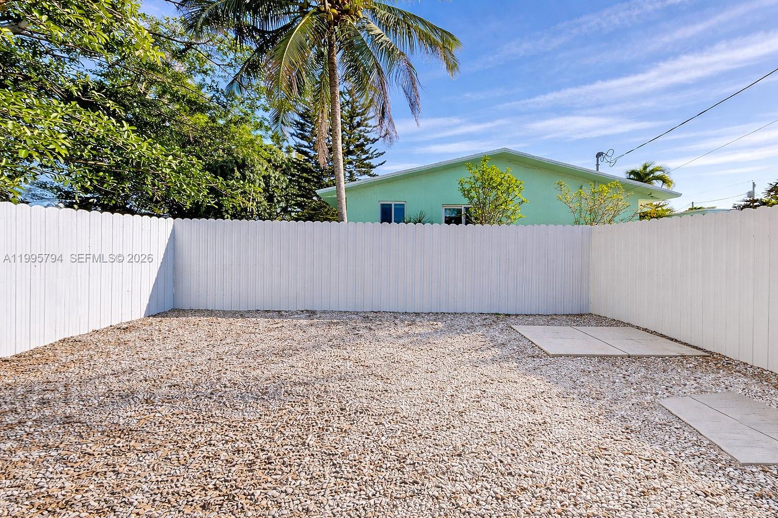 RIVERSIDE FARMS - Residential Lease