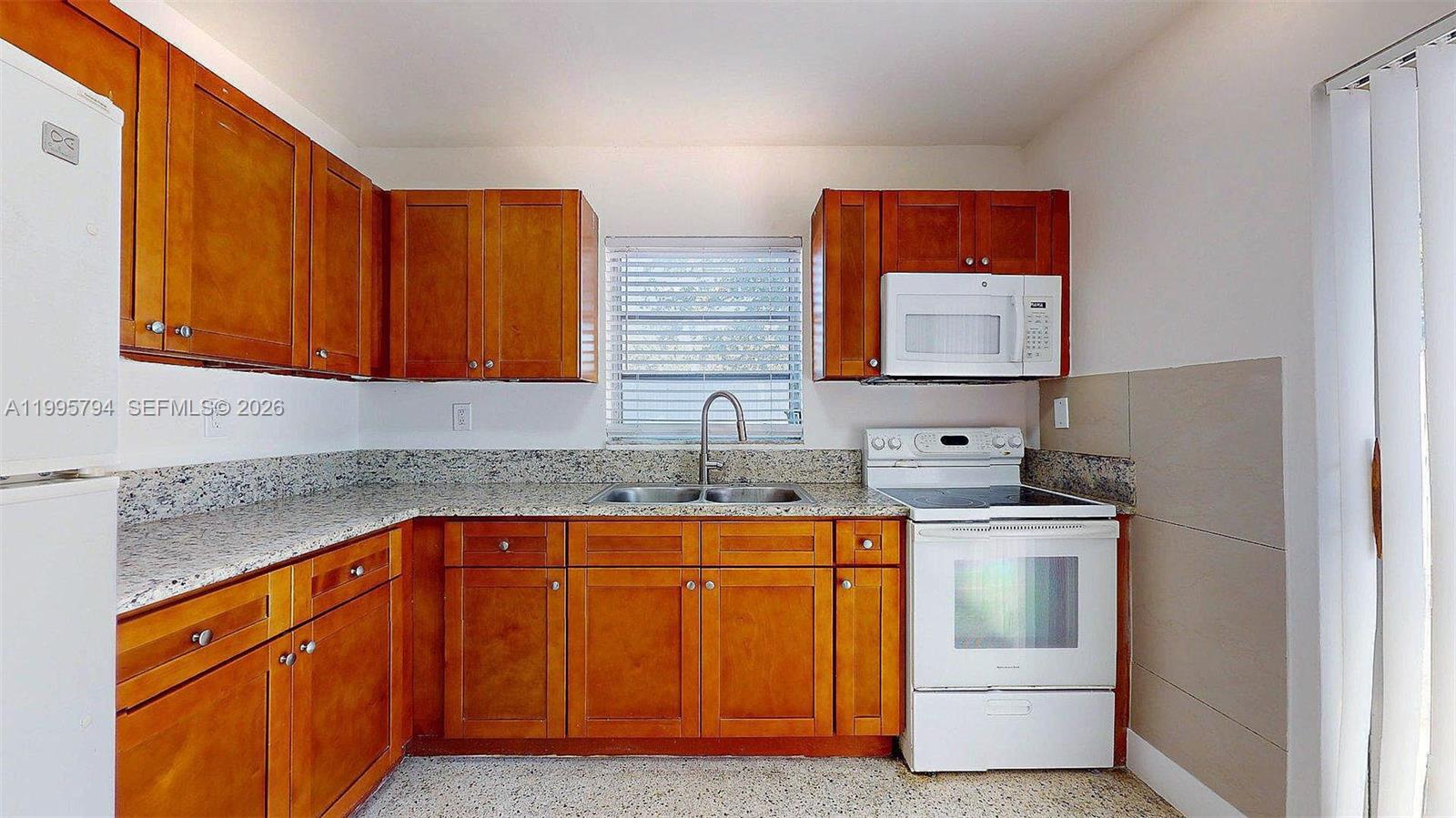 RIVERSIDE FARMS - Residential Lease