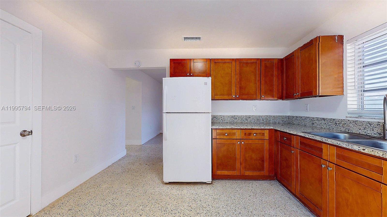 RIVERSIDE FARMS - Residential Lease