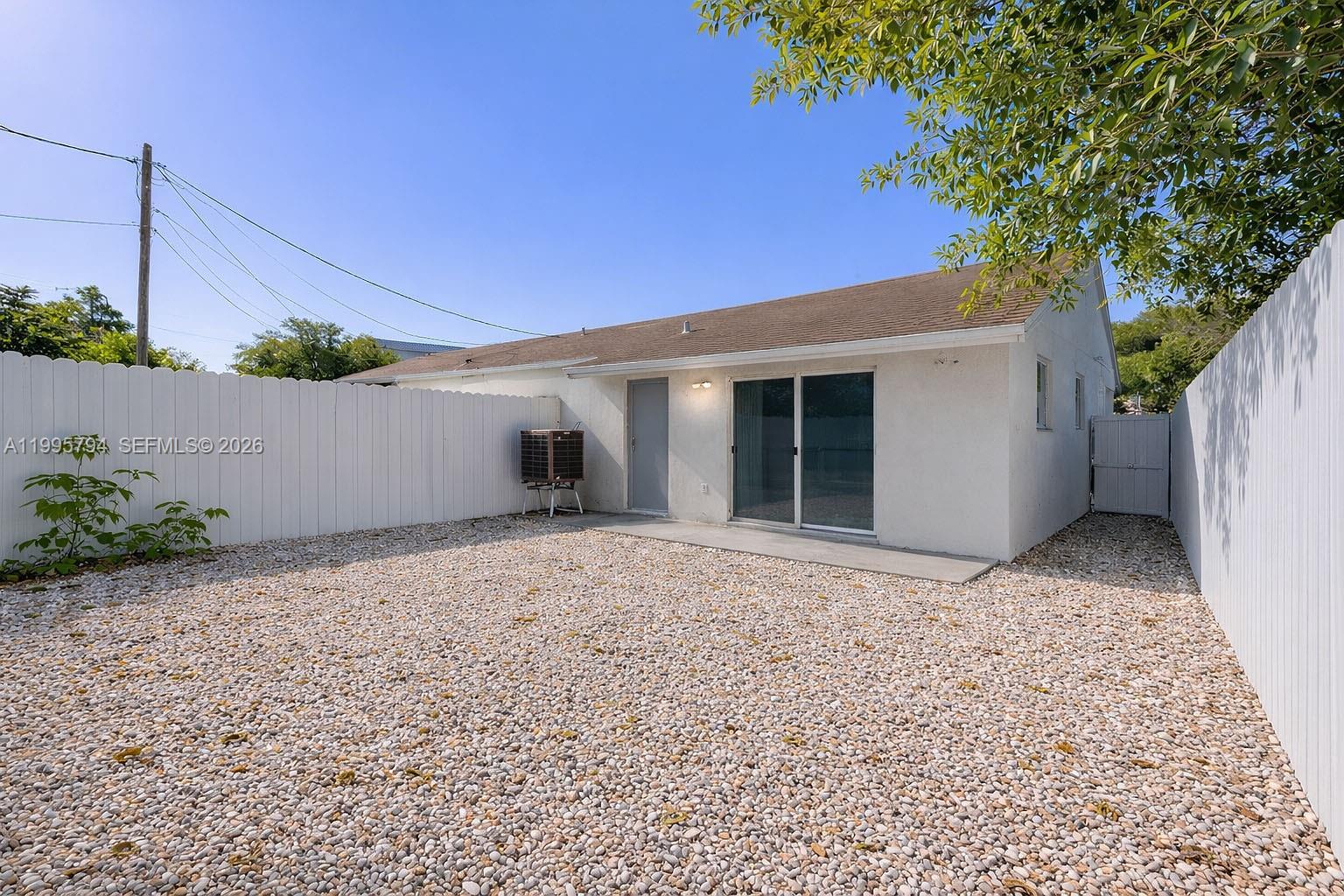 RIVERSIDE FARMS - Residential Lease