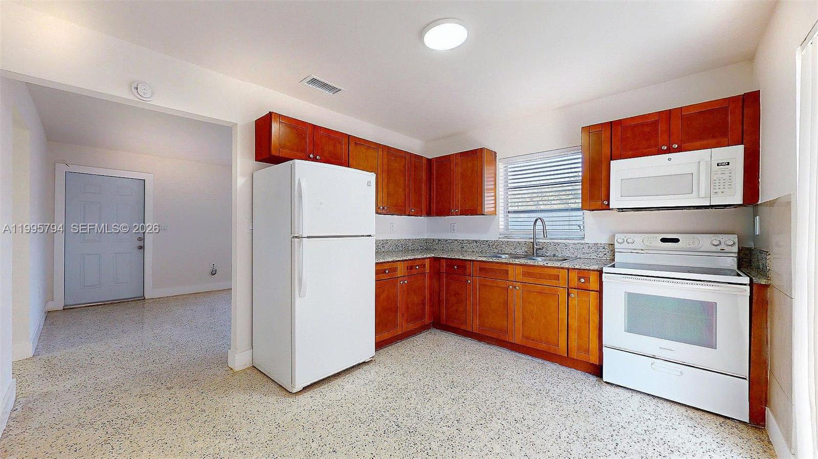 RIVERSIDE FARMS - Residential Lease