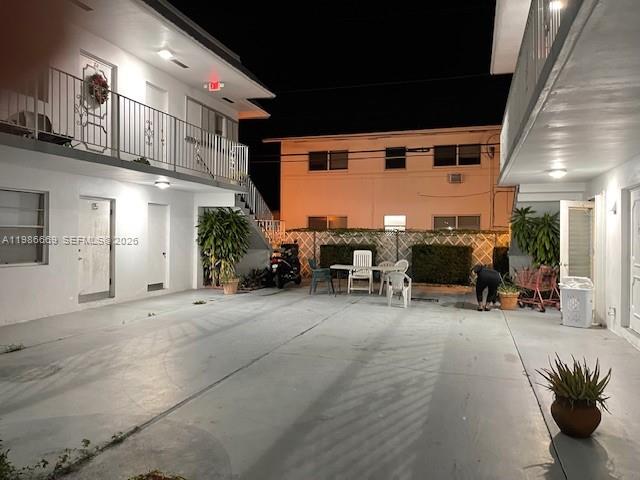 LARGUS CONDO - Residential