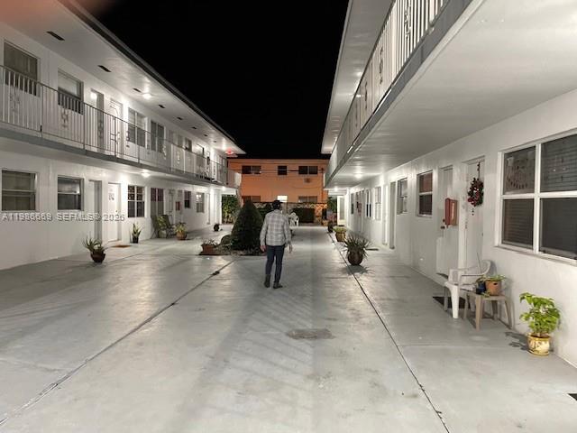 LARGUS CONDO - Residential