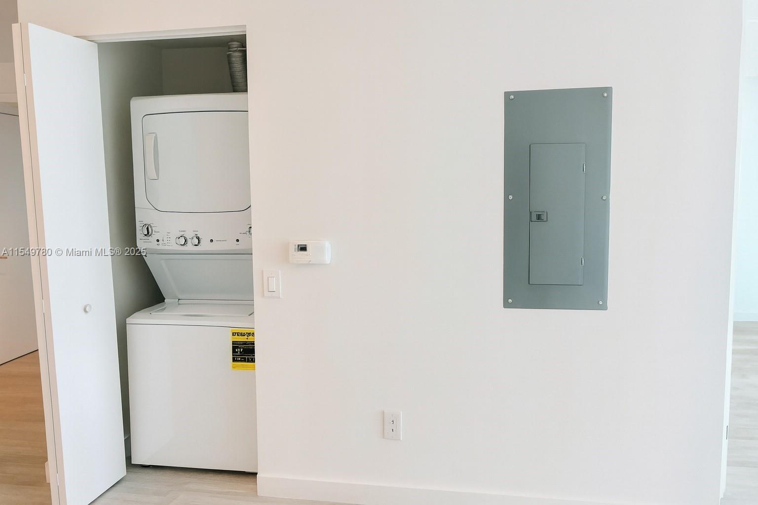 PARAISO BAYVIEWS CONDO - Residential