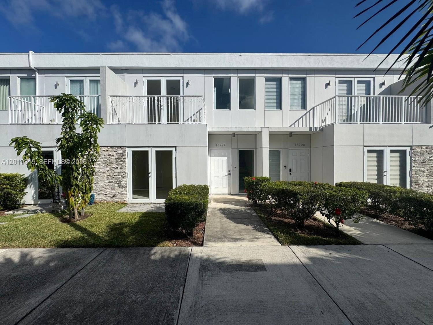 VITTORIA GARDENS - Residential