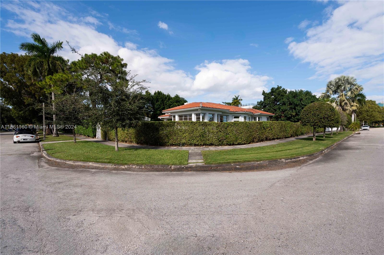 501 SW 24th Rd 501