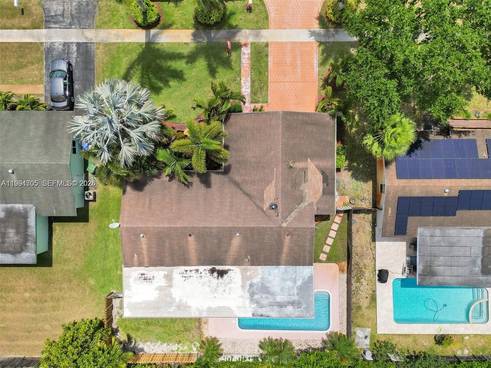 PEMBROKE LAKES SEC 5 - Residential