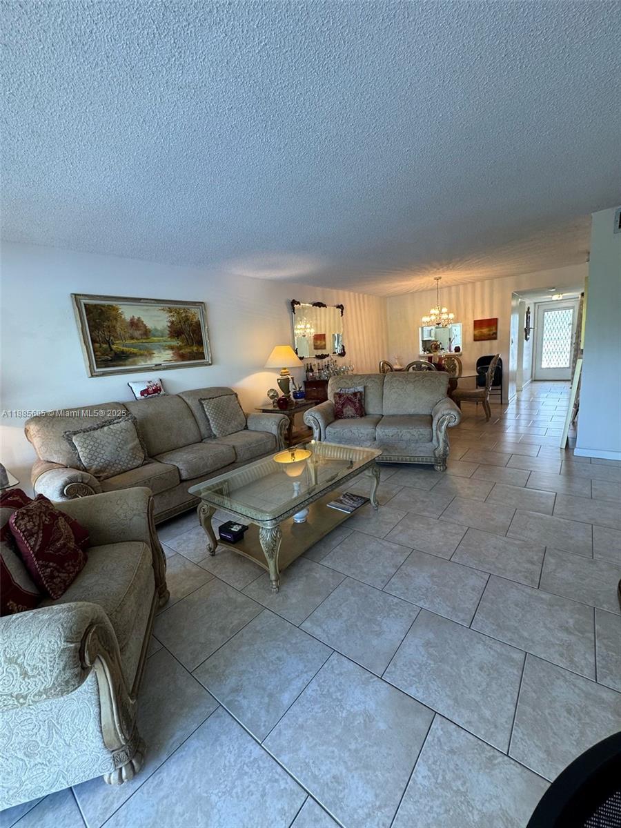 LAS VISTAS F IN INVERRARY - Residential