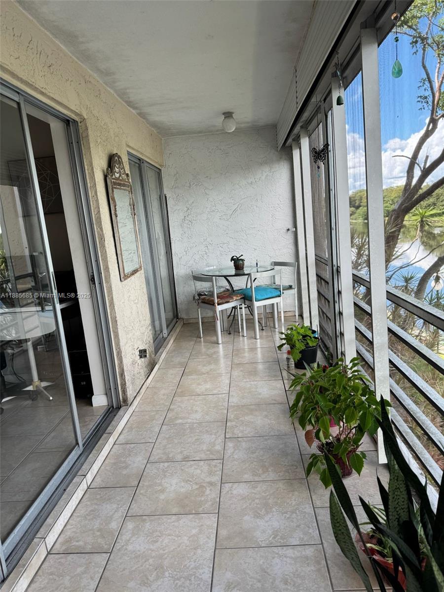 LAS VISTAS F IN INVERRARY - Residential
