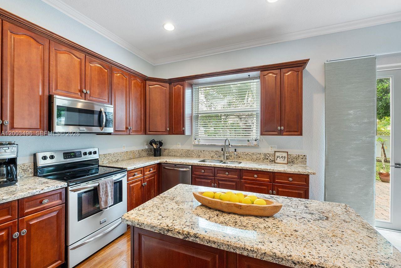 SABAL LAKES PH 4 - Residential