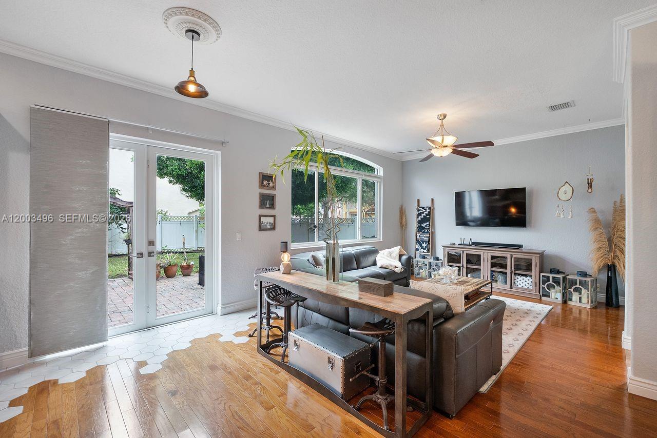 SABAL LAKES PH 4 - Residential