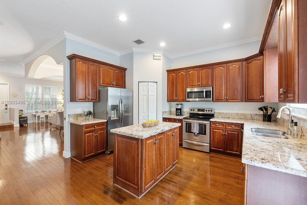 SABAL LAKES PH 4 - Residential