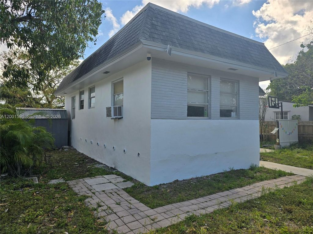 Photo of 2418 Sherman St #1, Hollywood, FL 33020 (MLS # A12001591)