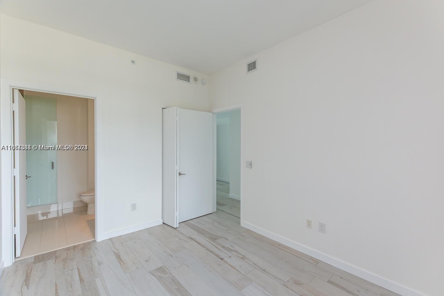 GRAN PARAISO CONDO - Residential