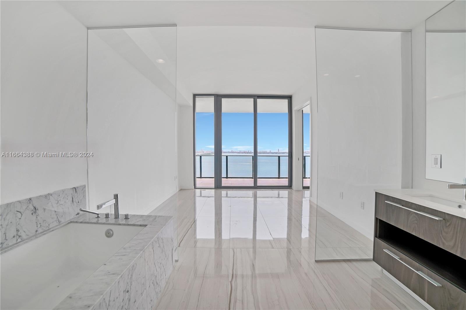 GRAN PARAISO CONDO - Residential