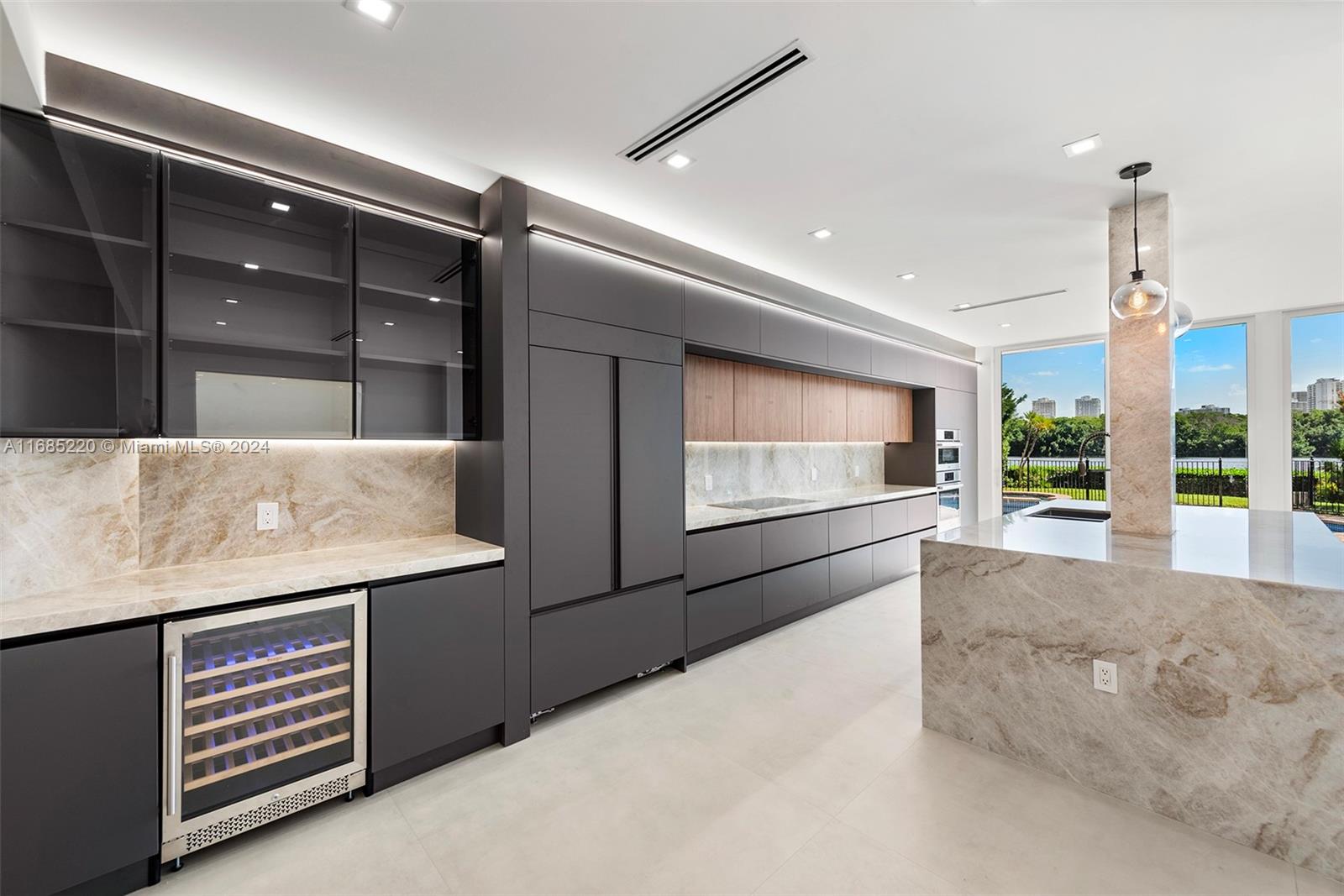 AVENTURA LAKES - PHASE II - Residential