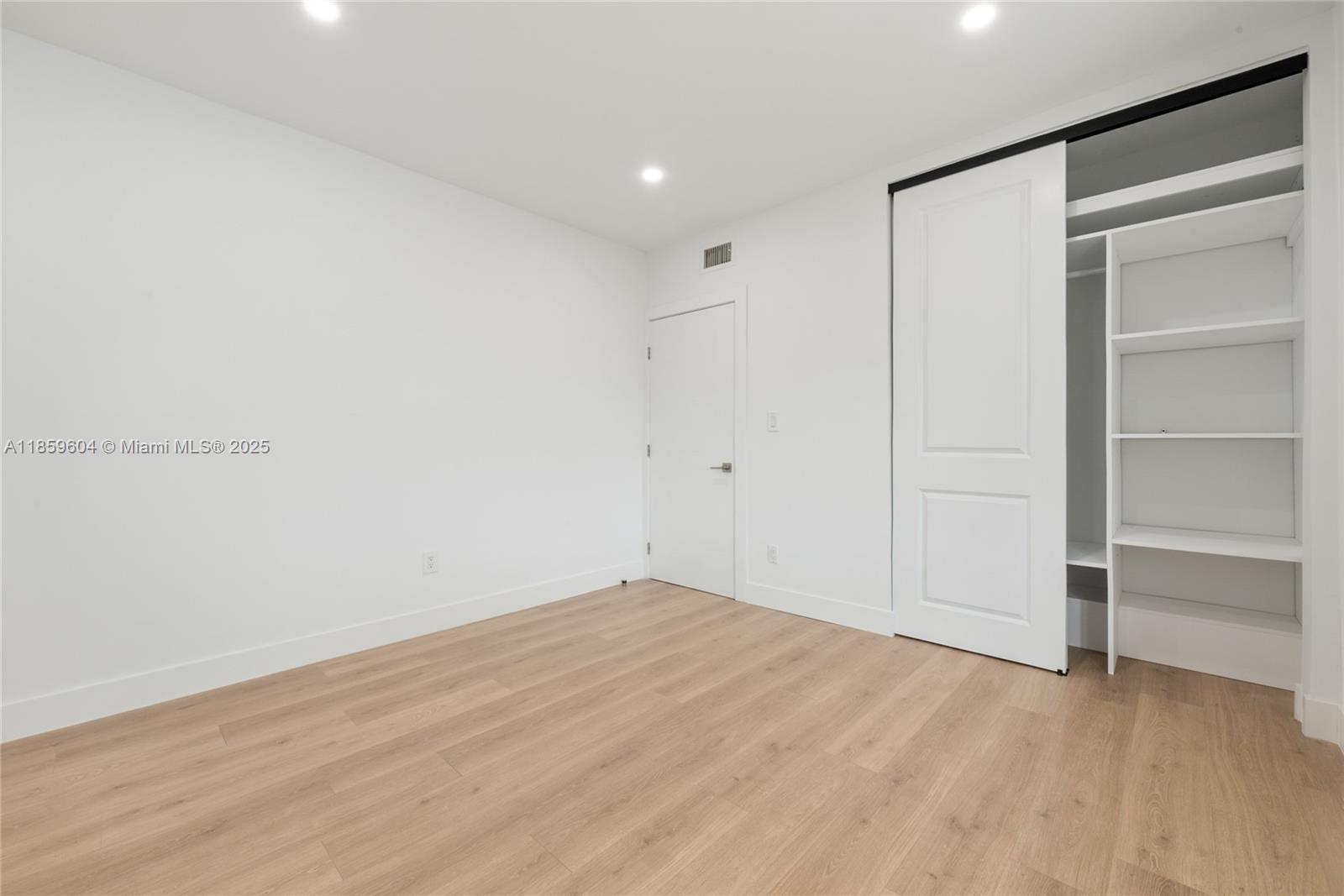 CORAL VILLAS REV - Residential