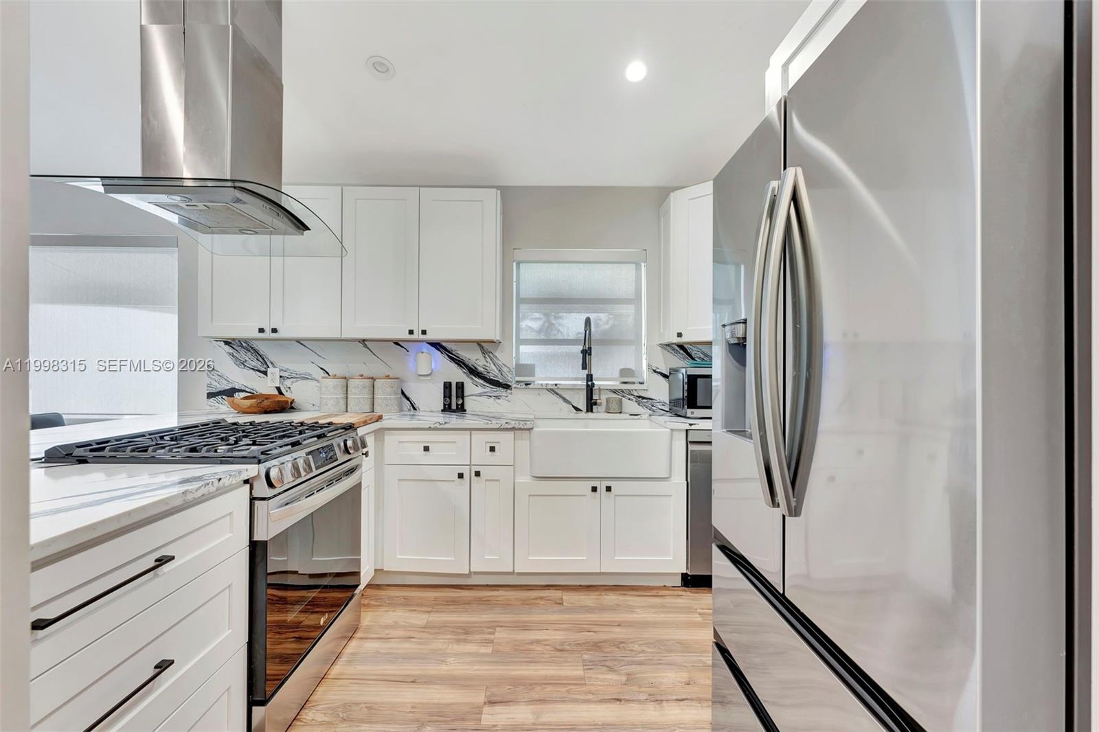 LAKEVIEW HEIGHTS NO 2 - Residential
