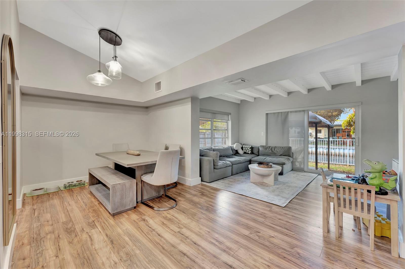 LAKEVIEW HEIGHTS NO 2 - Residential