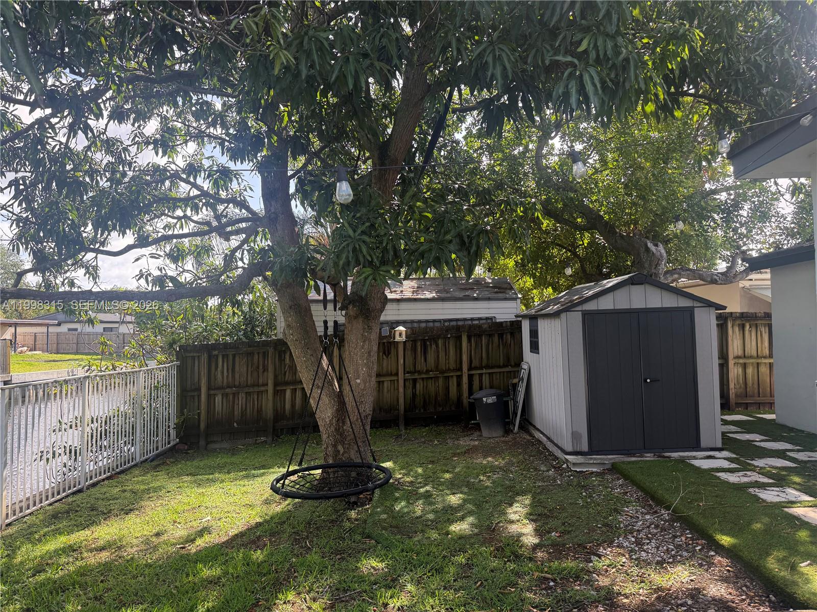 LAKEVIEW HEIGHTS NO 2 - Residential