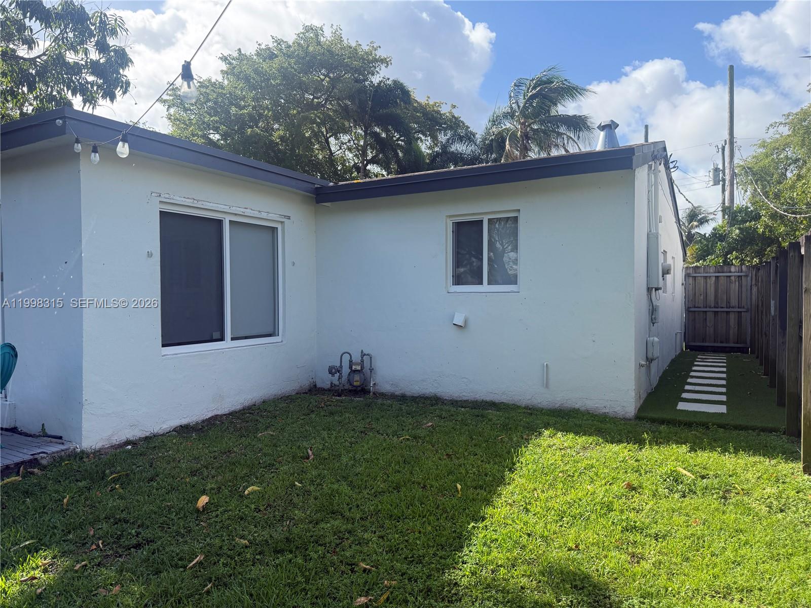 LAKEVIEW HEIGHTS NO 2 - Residential