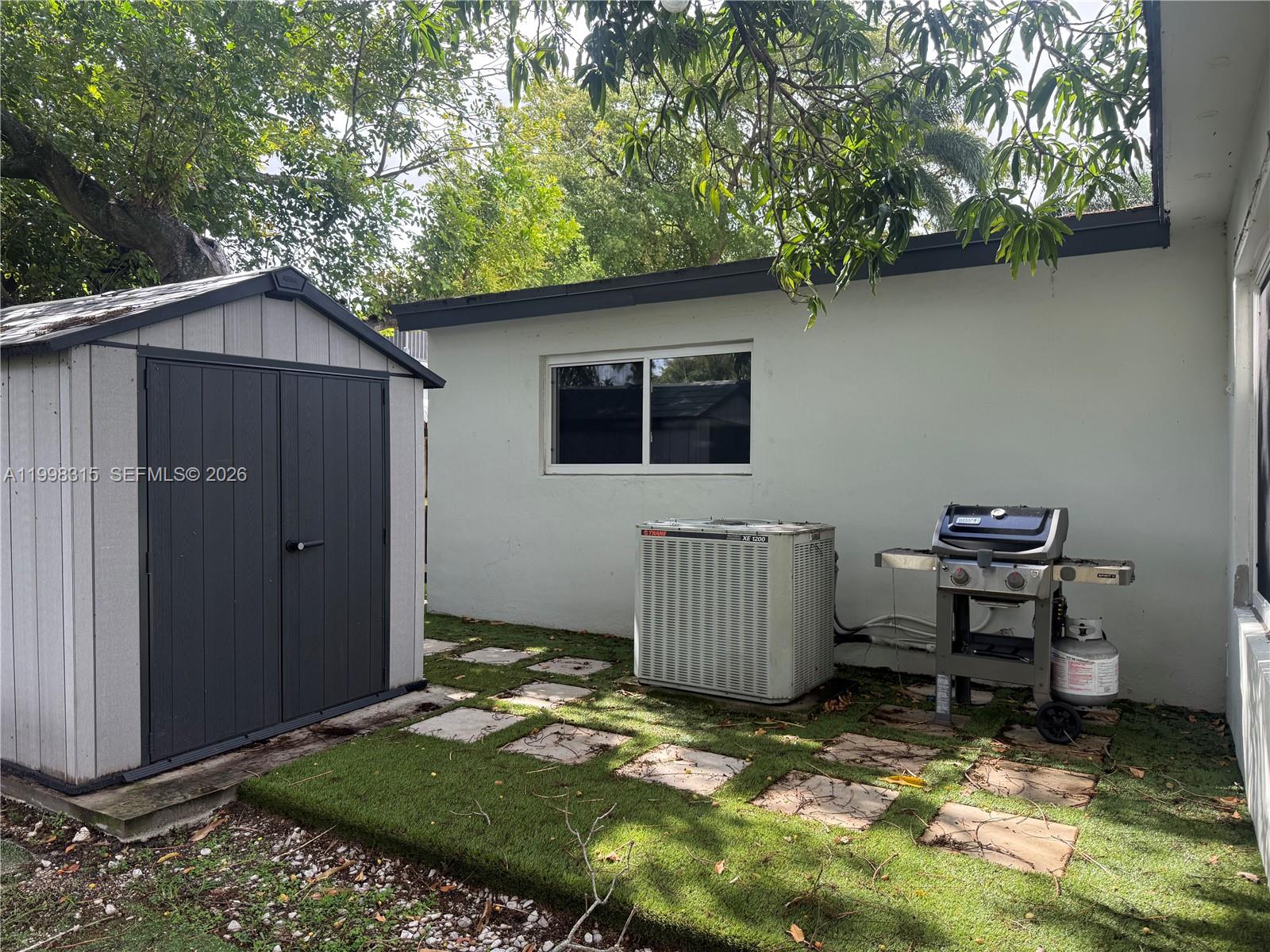 LAKEVIEW HEIGHTS NO 2 - Residential