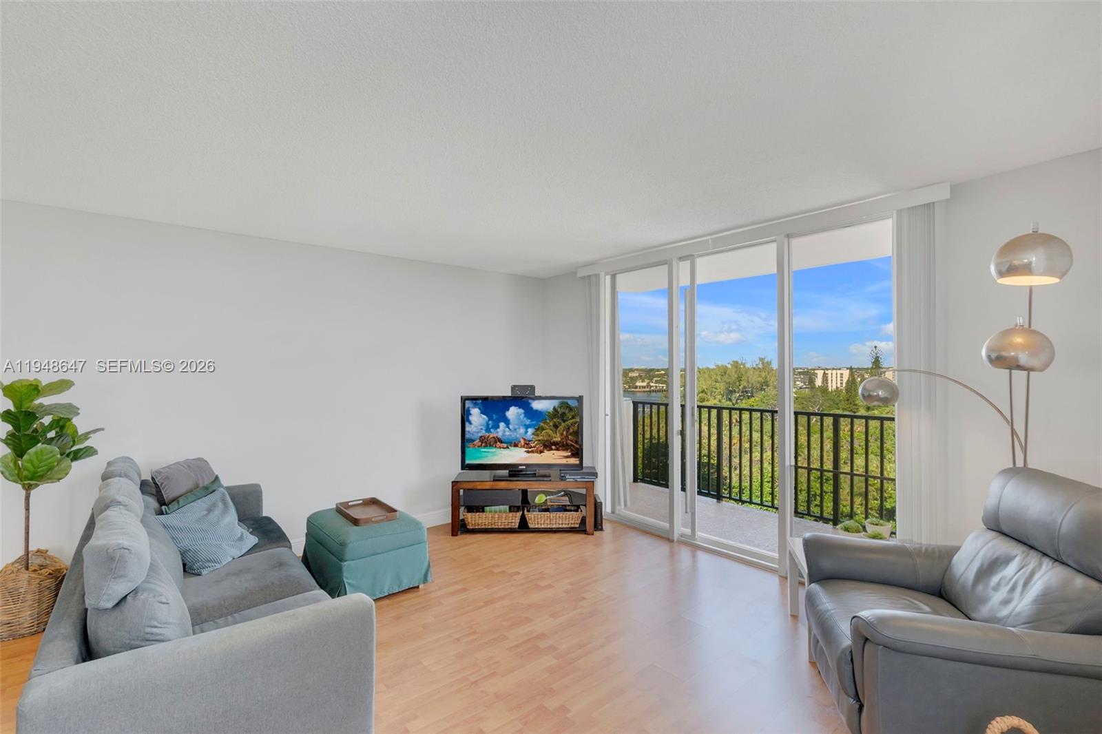 BOCA TOWERS CONDO PORTION - Residential